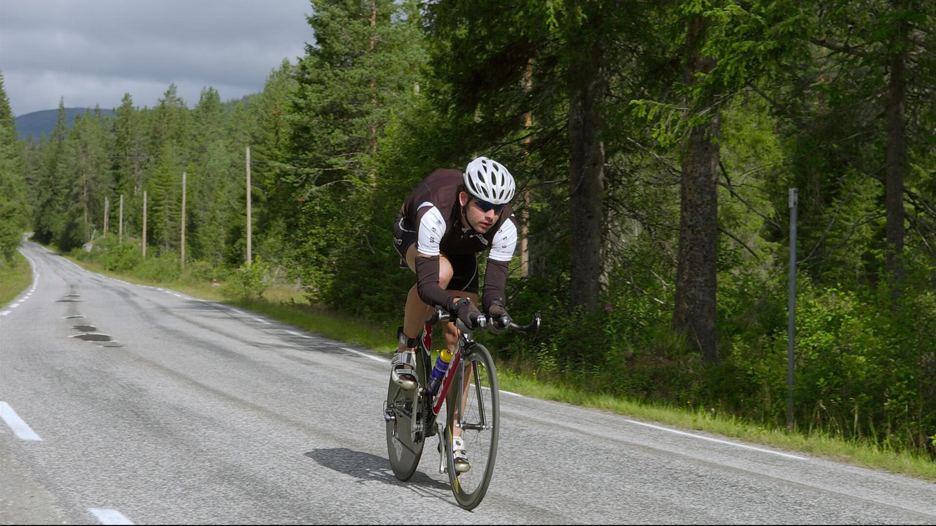 从北非沙漠到伊比利亚德比，哈弗茨的双面征服，当欧冠铁血遭遇西甲王冠之战